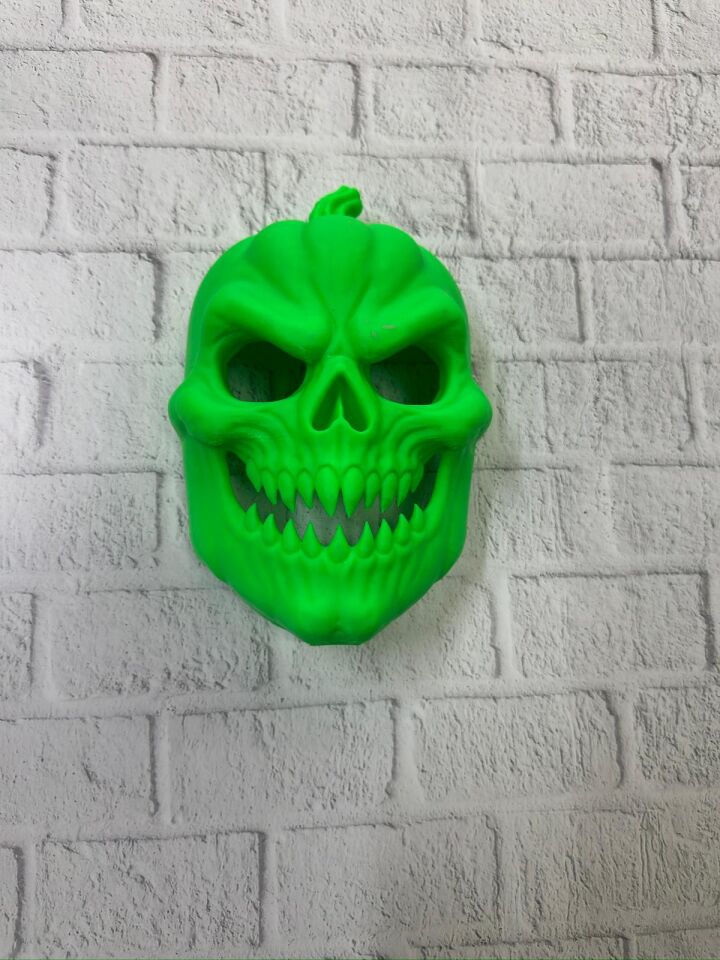 YEŞİL MASKE