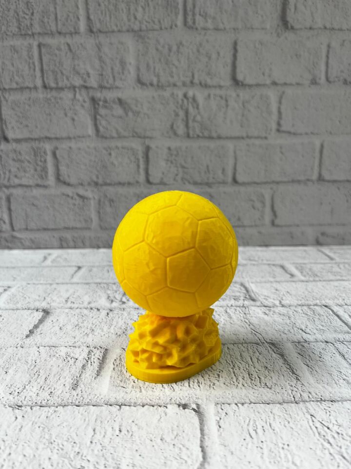 SARI FİFA TOP